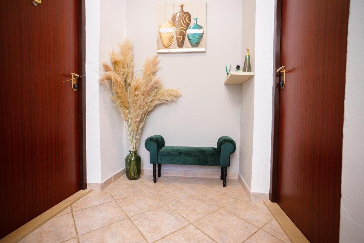 Nono Jure , Private Pool & Sauna ميلنا المظهر الخارجي الصورة