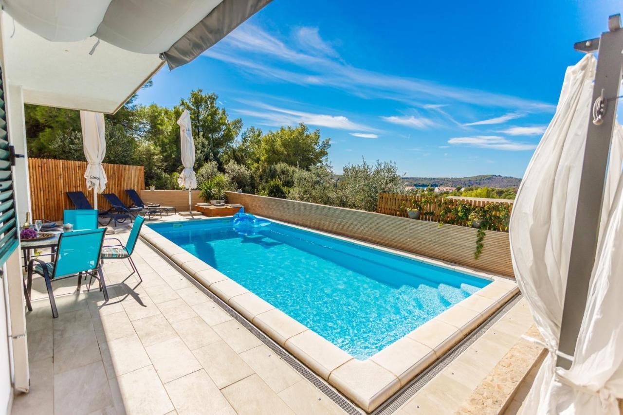 Nono Jure , Private Pool & Sauna ميلنا المظهر الخارجي الصورة